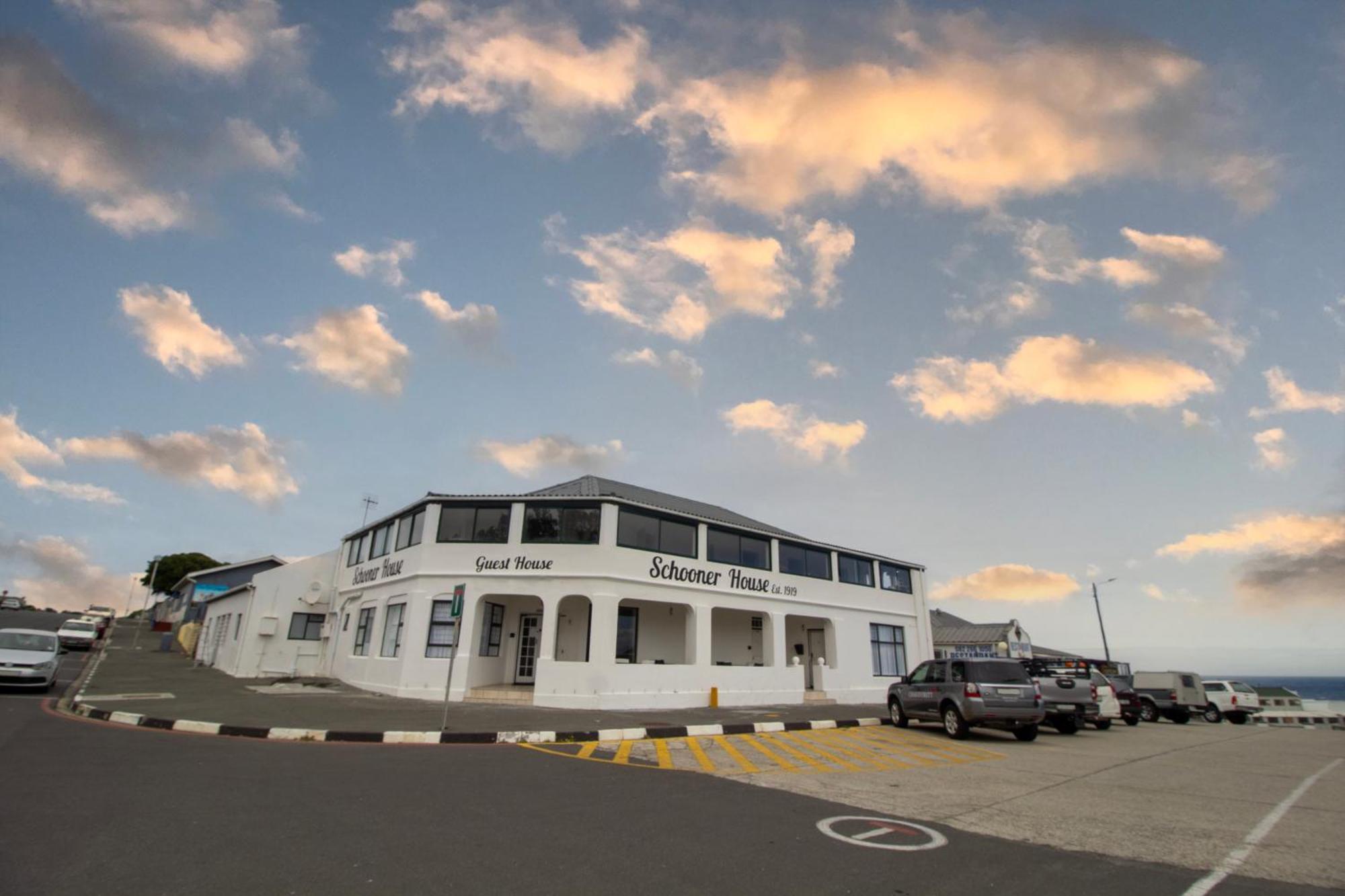 Hotel Schooner House Gansbaai Exterior foto